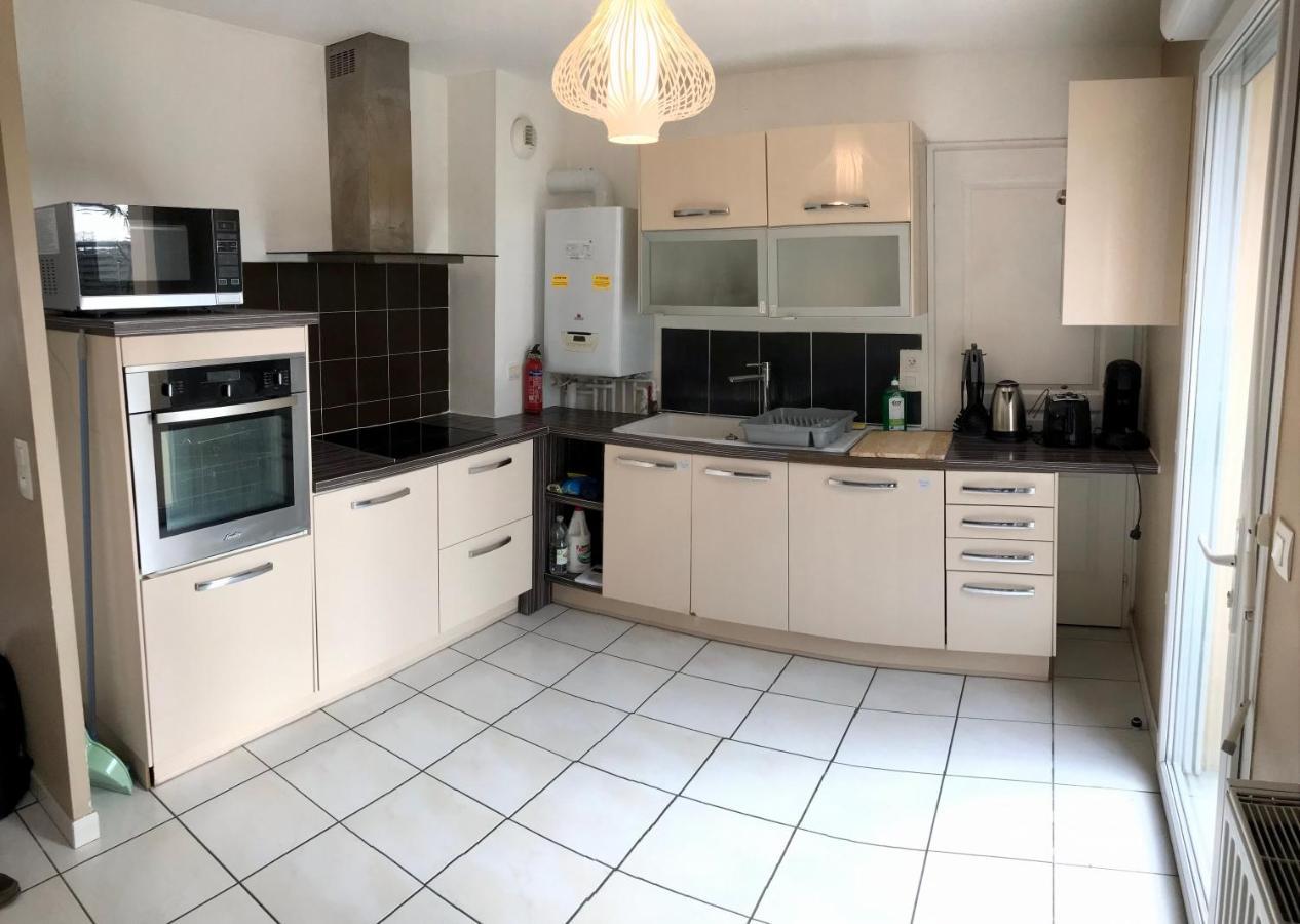 Agreable Maison Proche Gare Avec Parking Gratuit Le Mans Exterior foto