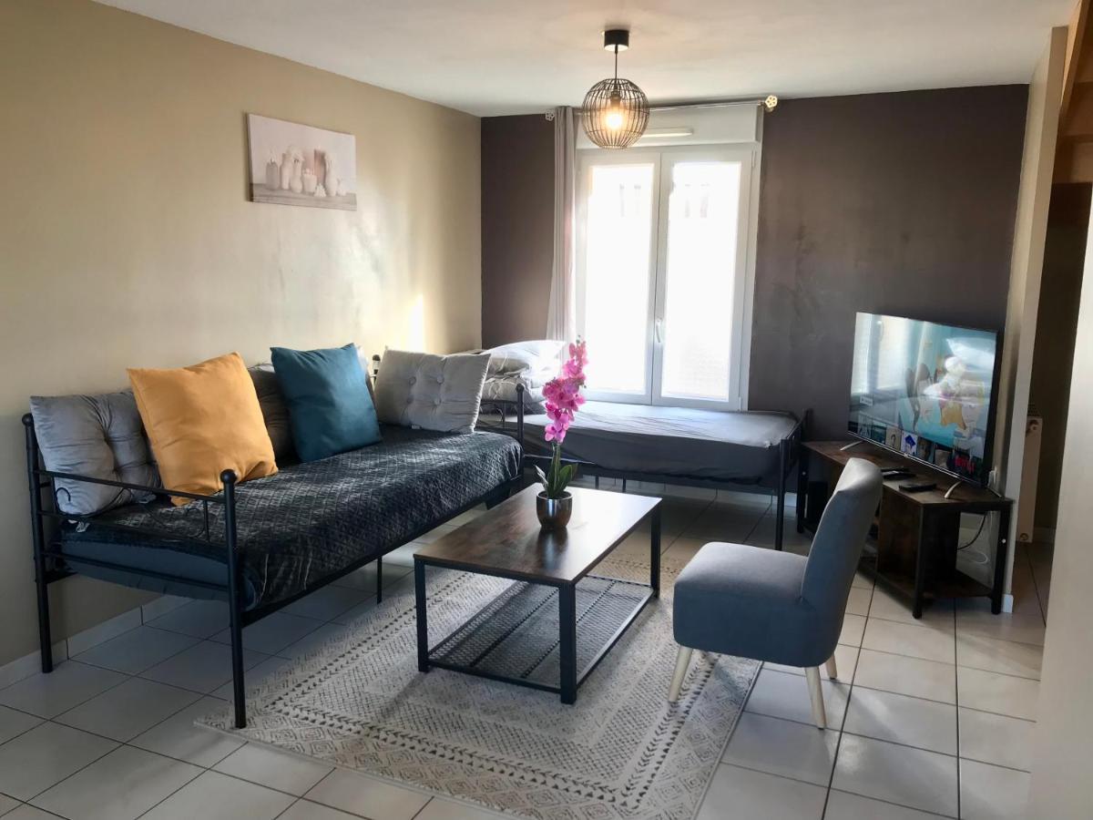 Agreable Maison Proche Gare Avec Parking Gratuit Le Mans Exterior foto
